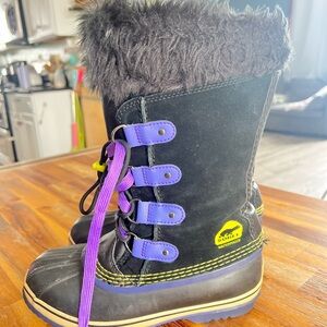 Sorel Black and Purple Fur-Trimmed Boots